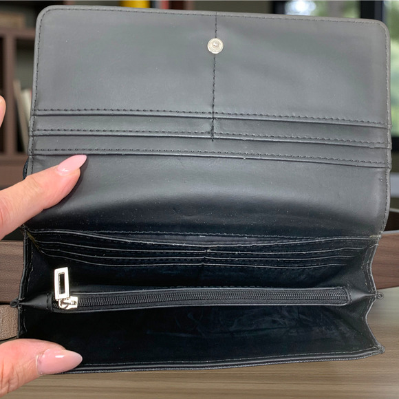 Vintage Y2K Guess Black Vegan Saffiano Leather Continental Trifold Clutch Wallet - Picture 5 of 8